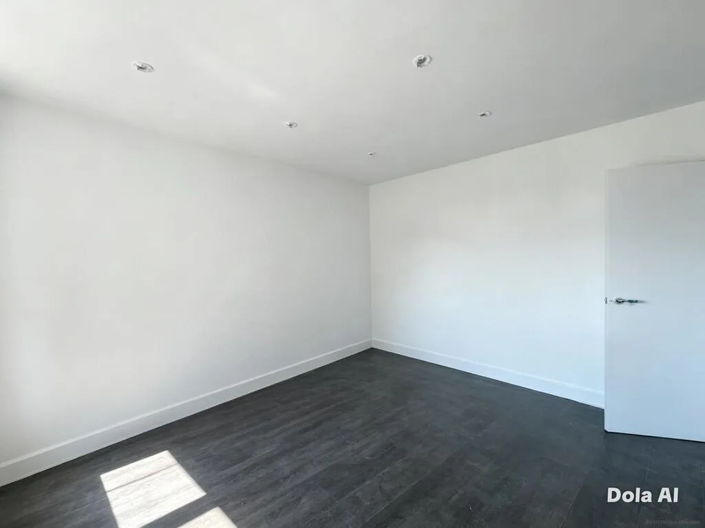 2 bedroom maisonette for rent