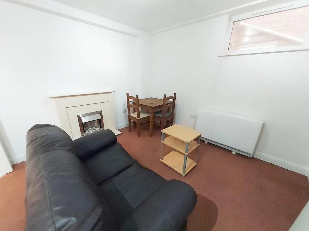 1 bedroom ground floor flat for rent