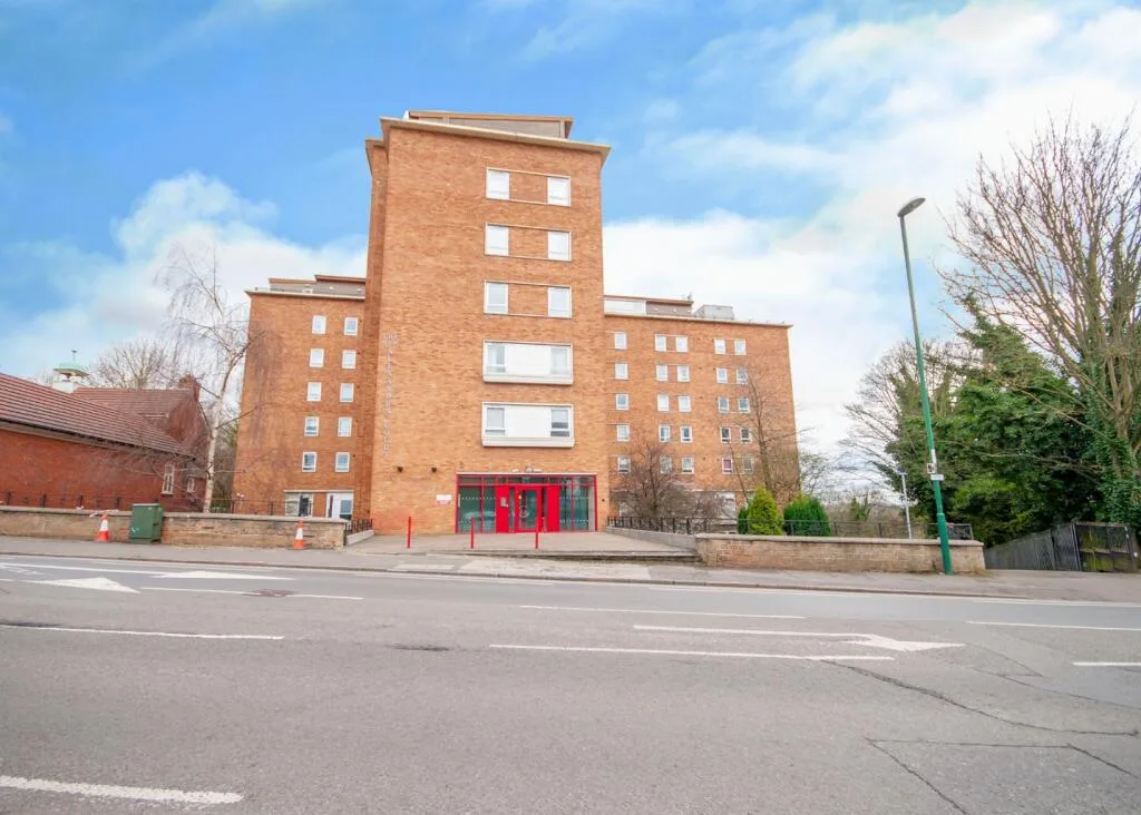 1 bedroom ground floor flat for rent