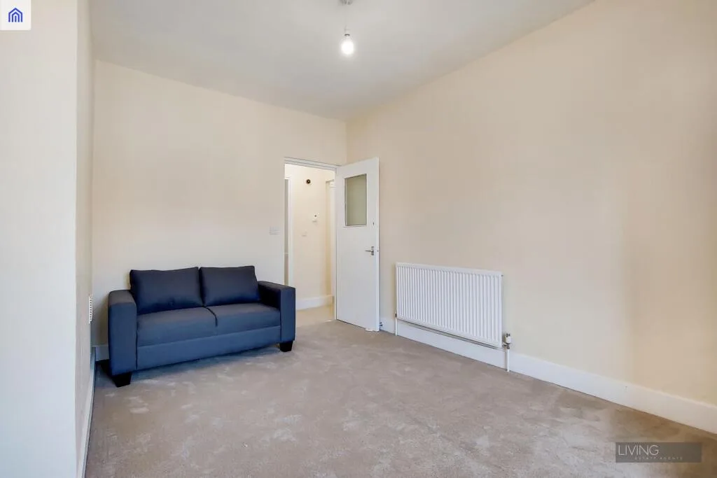 1 bedroom barn conversion for rent