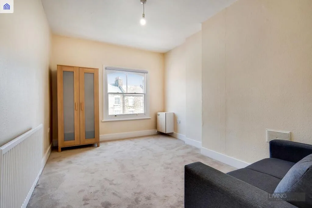 1 bedroom barn conversion for rent
