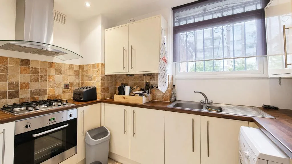 1 bedroom ground floor flat for rent