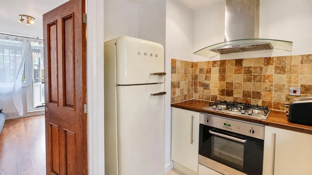 1 bedroom ground floor flat for rent
