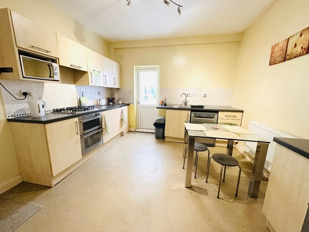 2 bedroom terraced house for rent