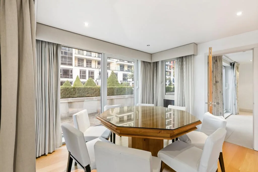 3 bedroom flat for rent