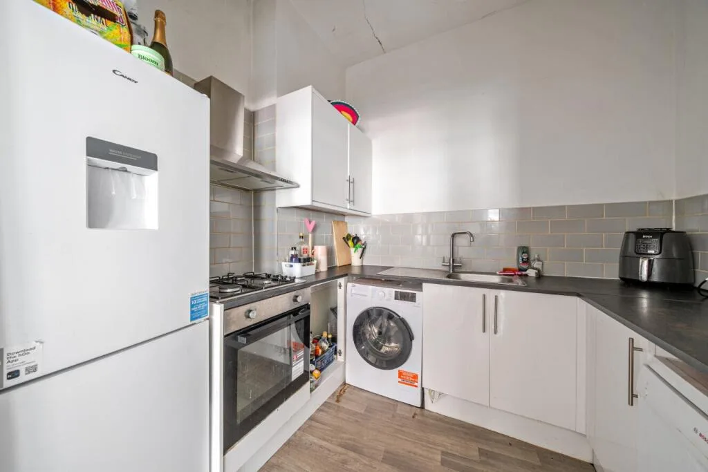 3 bedroom flat for rent