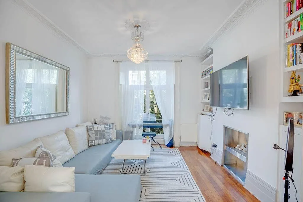 2 bedroom flat for rent