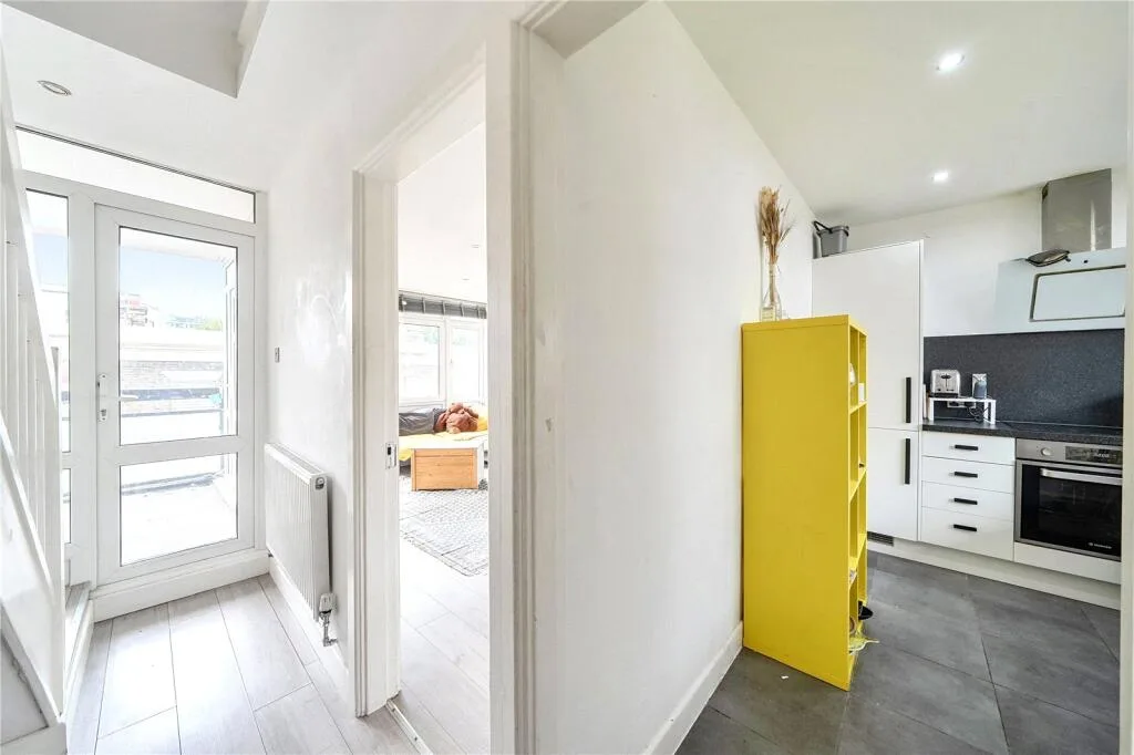 3 bedroom apartment for rent