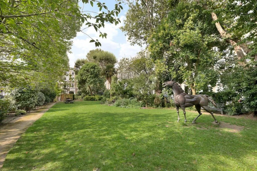 4 bedroom flat for rent