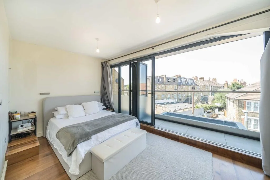 4 bedroom detached house for rent