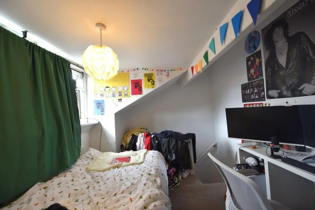 2 bedroom house for rent