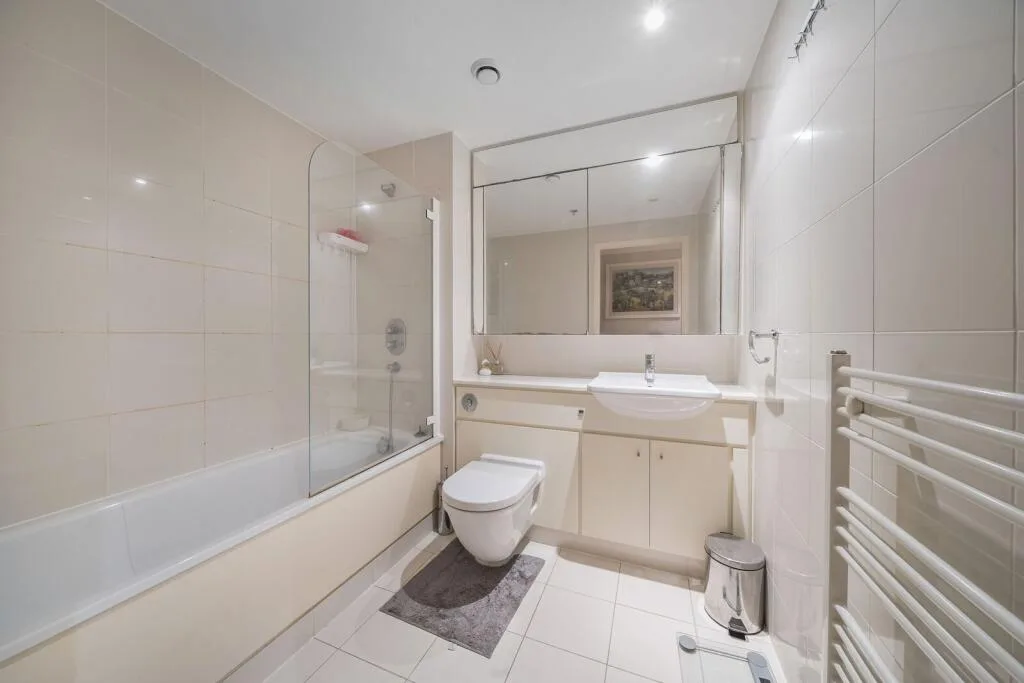 3 bedroom flat for rent