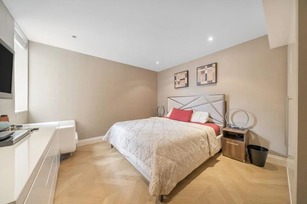 3 bedroom flat for rent