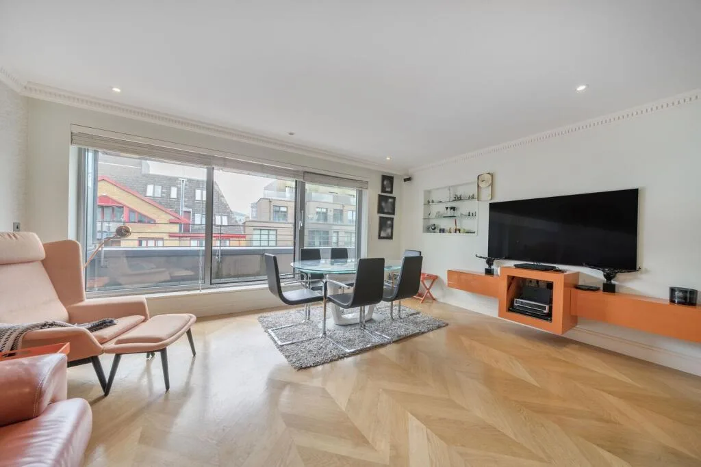3 bedroom flat for rent