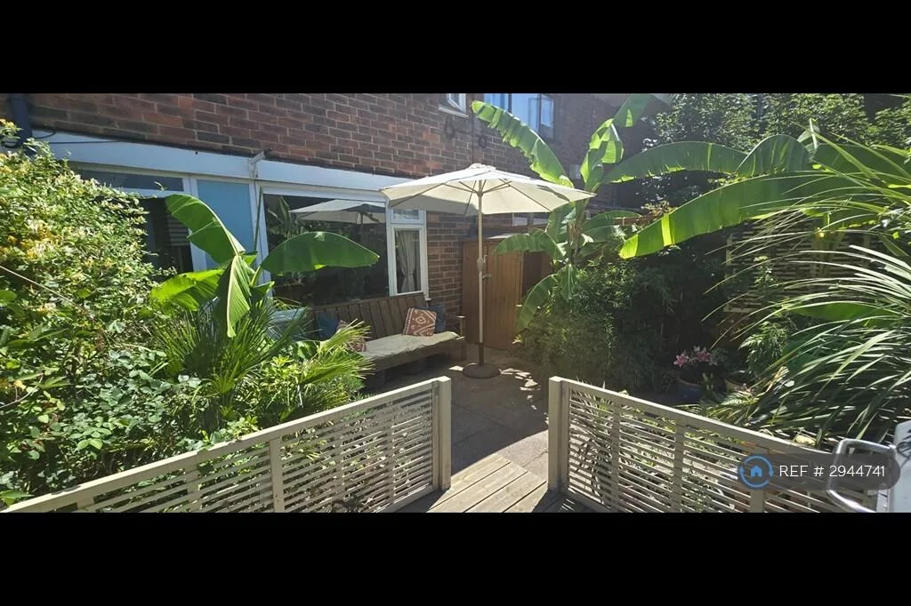 2 bedroom maisonette for rent