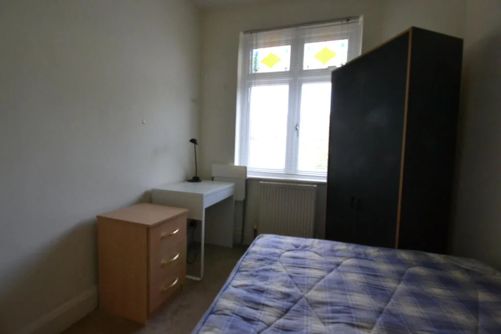 3 bedroom maisonette for rent