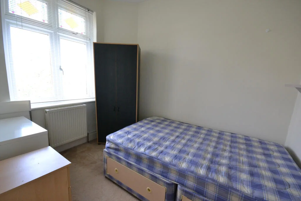 3 bedroom maisonette for rent