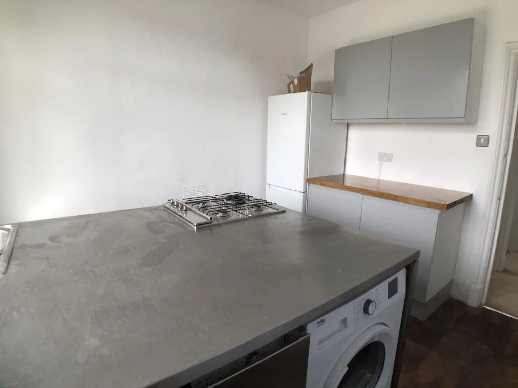 3 bedroom maisonette for rent