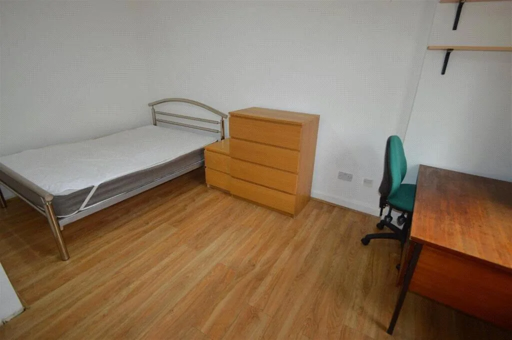 4 bedroom apartment for rent