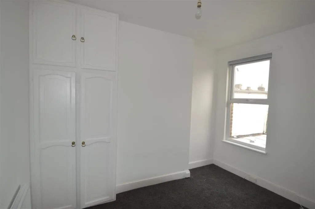2 bedroom house for rent