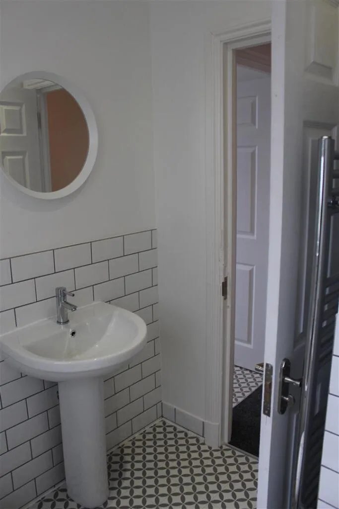 2 bedroom house for rent