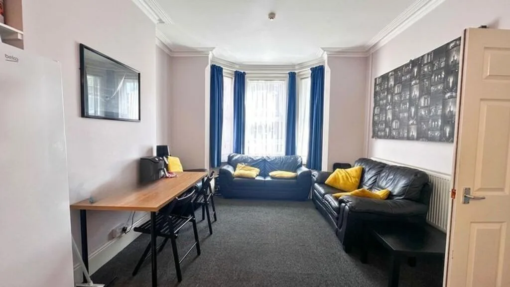 1 bedroom house of multiple occupation for rent