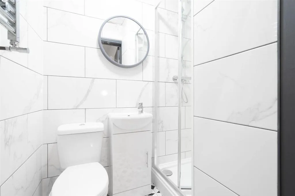 1 bedroom detached house for rent