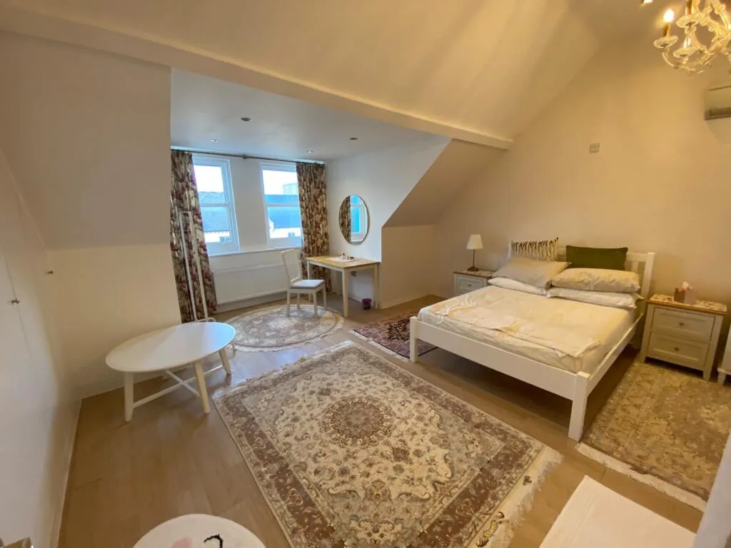 2 bedroom maisonette for rent