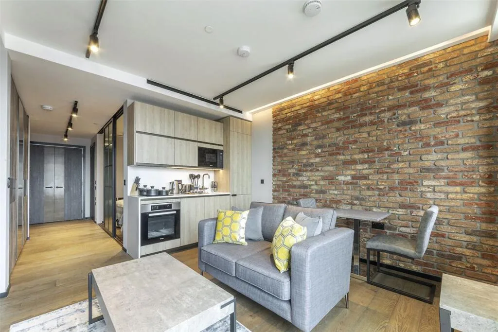 Studio flat for rent