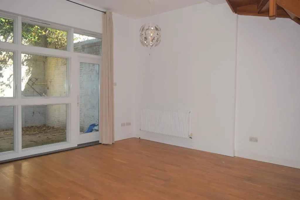 2 bedroom terraced house for rent