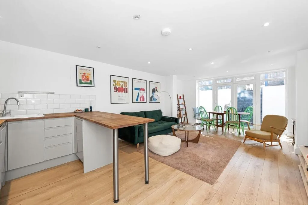 2 bedroom apartment for rent
