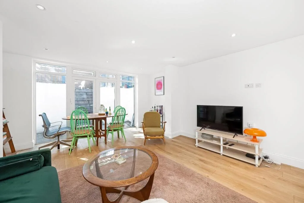 2 bedroom apartment for rent