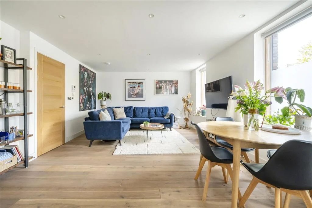 2 bedroom duplex for rent