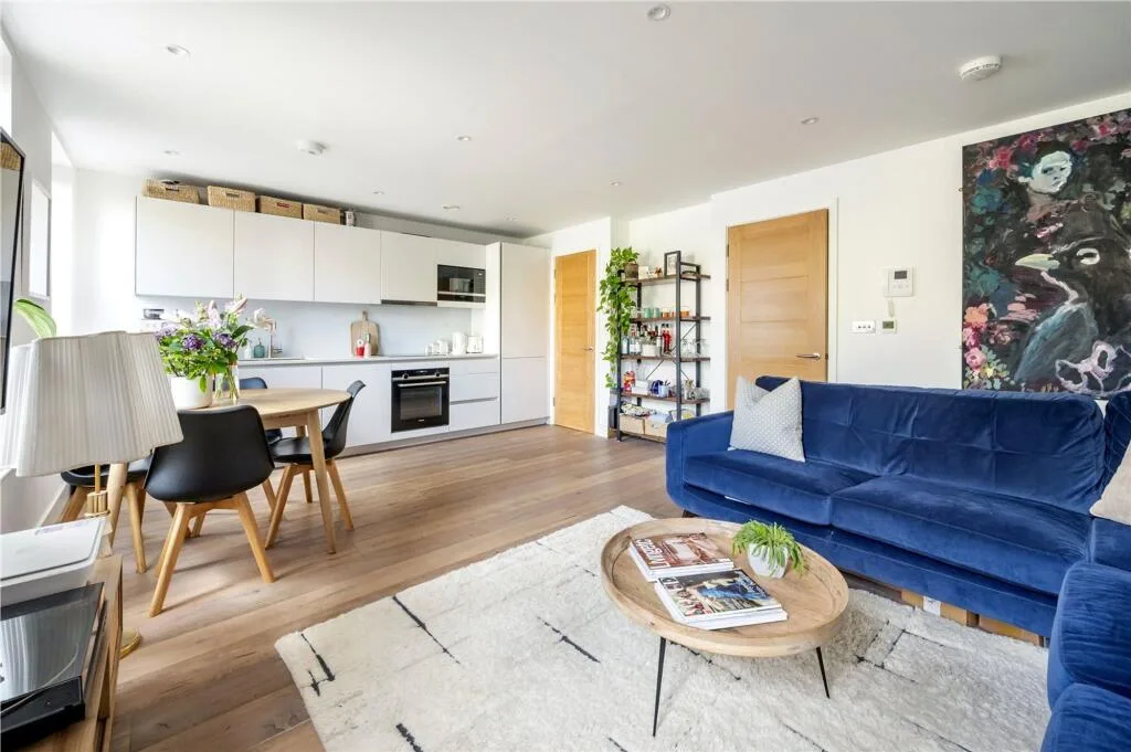 2 bedroom duplex for rent