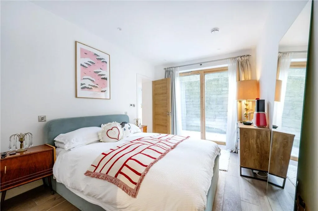 2 bedroom duplex for rent