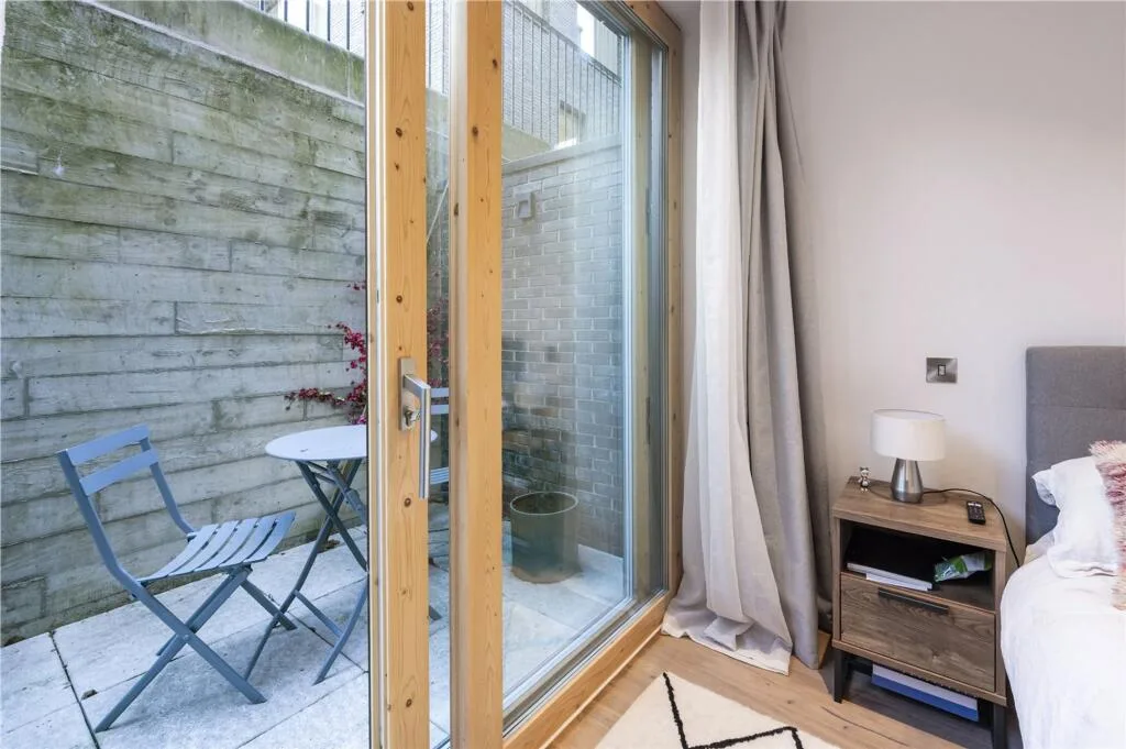 2 bedroom duplex for rent