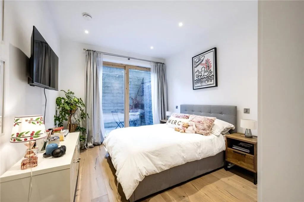 2 bedroom duplex for rent