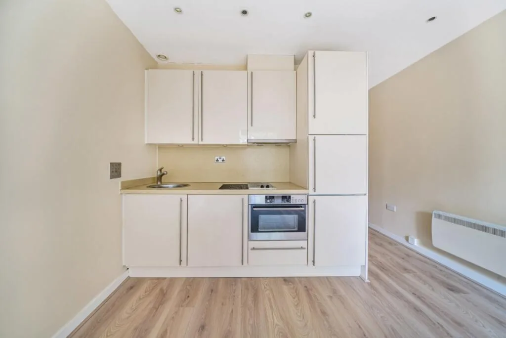 Studio flat for rent