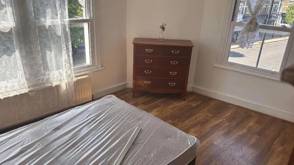 3 bedroom maisonette for rent