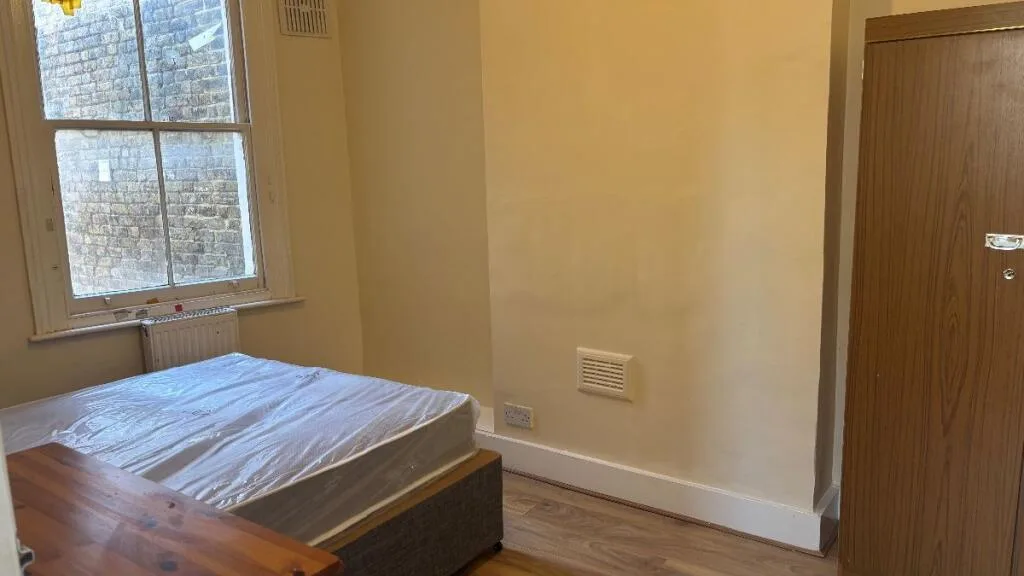 3 bedroom maisonette for rent