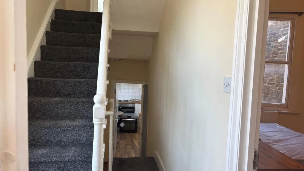 3 bedroom maisonette for rent