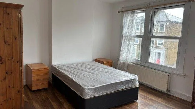 3 bedroom maisonette for rent