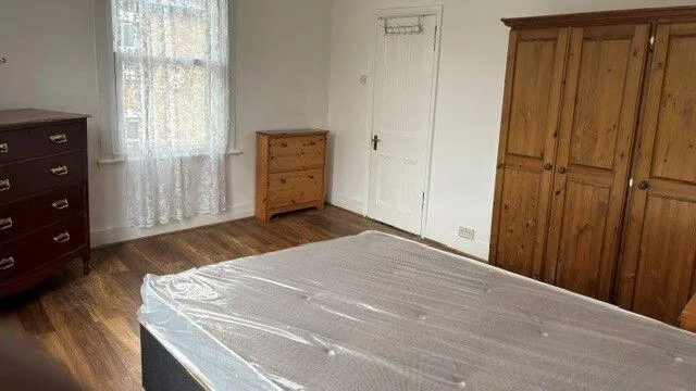 3 bedroom maisonette for rent