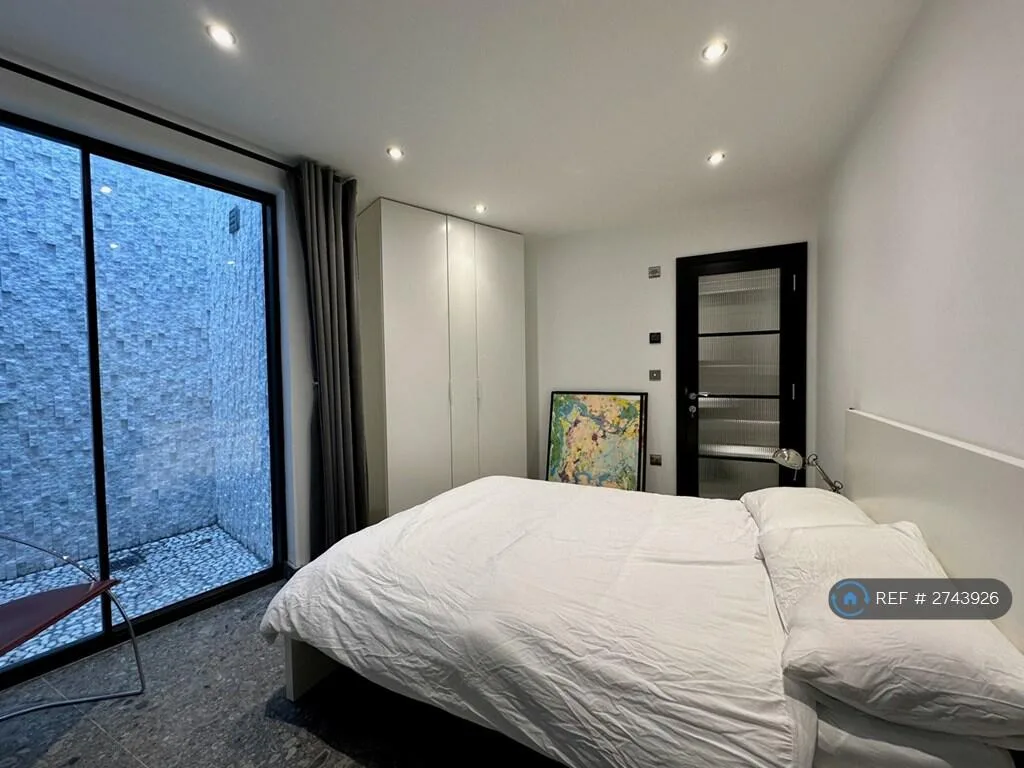 3 bedroom flat for rent