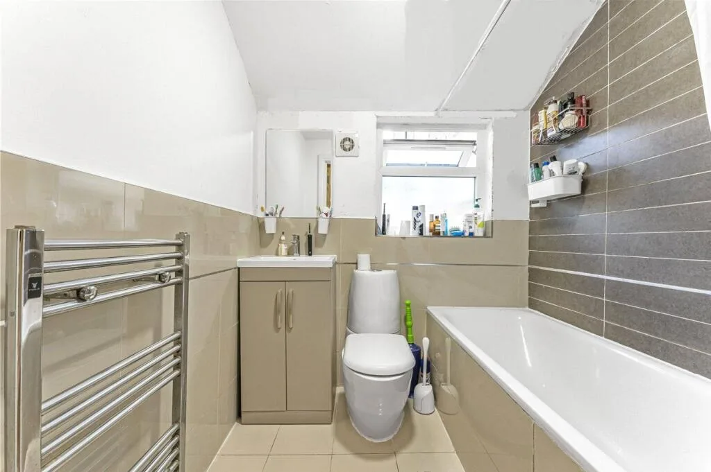 4 bedroom terraced house for rent