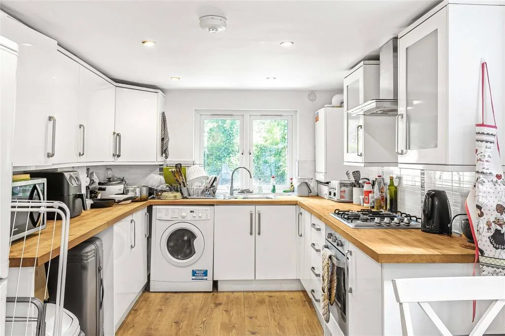 4 bedroom terraced house for rent