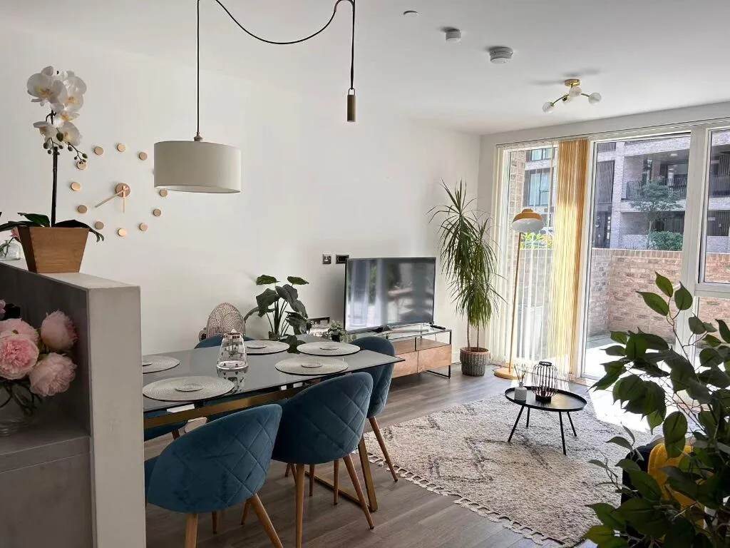 3 bedroom flat for rent