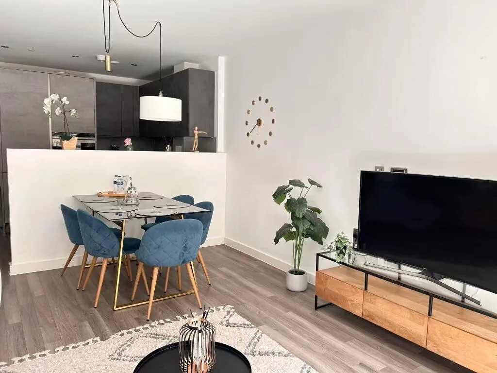 3 bedroom flat for rent