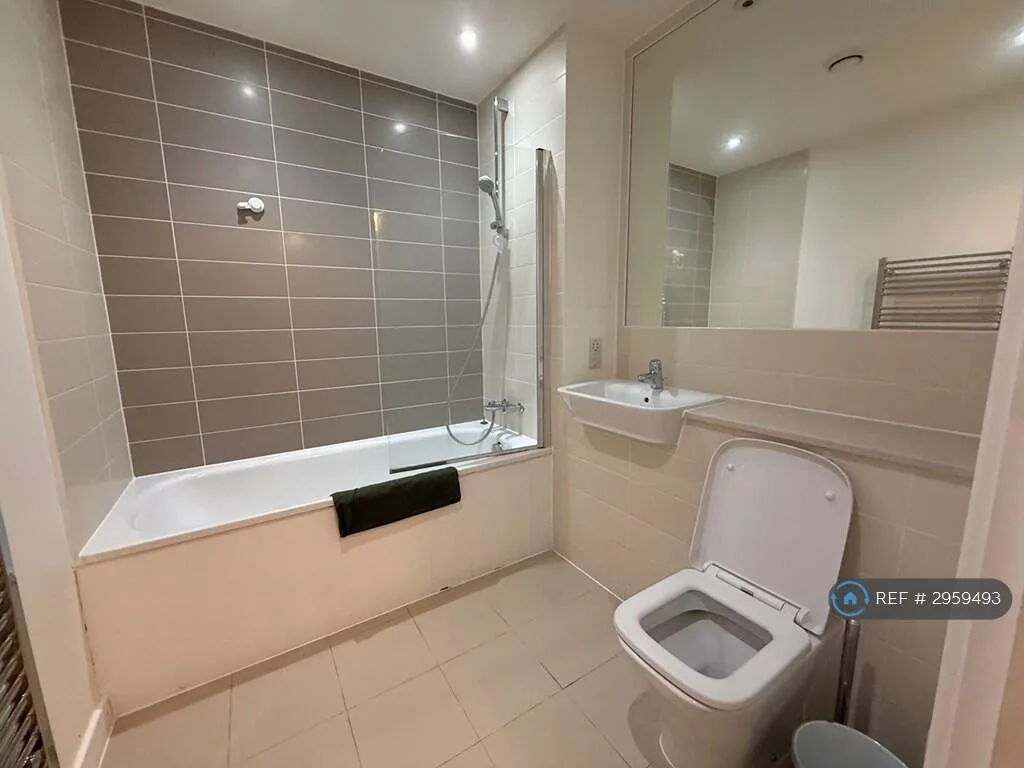 3 bedroom flat for rent