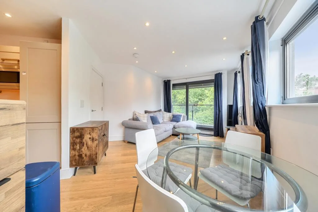2 bedroom apartment for rent